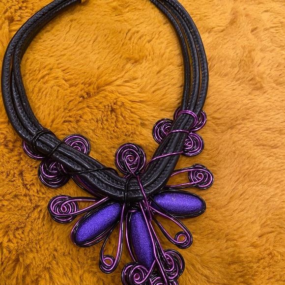 COPY - Purple Necklace new never worn 15in round - Picture 7 of 11